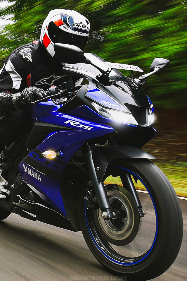 Yamaha R15 V3 Dual ABS Wallpaper | 4K | HD | Free Download