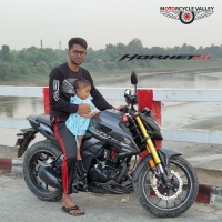 Honda Hornet 2.0 user review by Abid Siddique